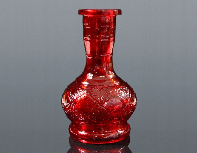 Ozdobny szklany dzban do shishy o wysokości 19 cm